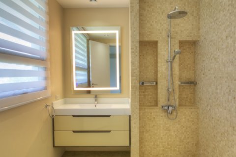Haus in Bang Tao, Thailand 4 Schlafzimmer № 180353 - Foto 24