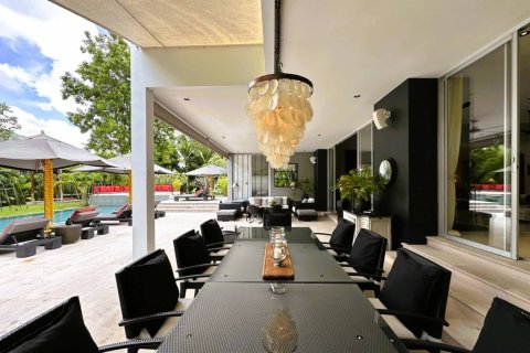 Casa de 8 dormitorios en Hua Hin, Tailandia № 180568 - foto 2