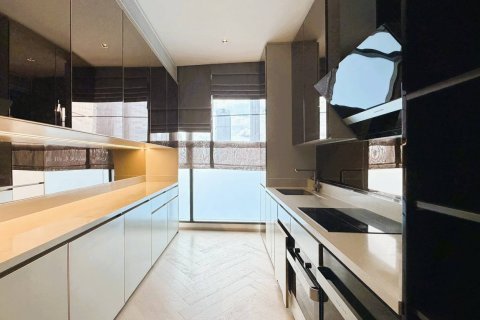 Condominio de 4 dormitorios en Bangkok, Tailandia № 180566 - foto 6