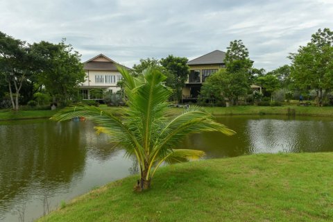 Haus in Prachinburi, Thailand 7 Schlafzimmer № 180562 - Foto 14