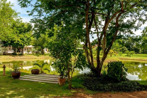 Haus in Prachinburi, Thailand 7 Schlafzimmer № 180562 - Foto 22