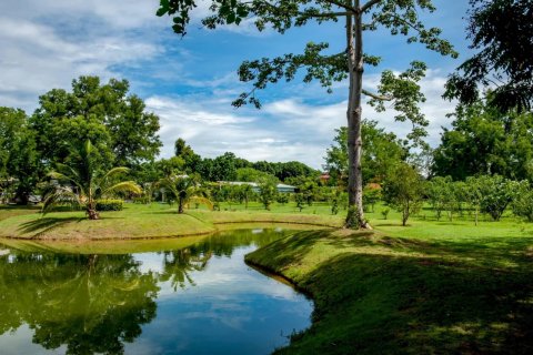 Haus in Prachinburi, Thailand 7 Schlafzimmer № 180562 - Foto 3
