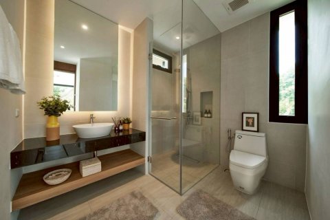 Casa de 3 dormitorios en Pattaya, Tailandia № 180567 - foto 4