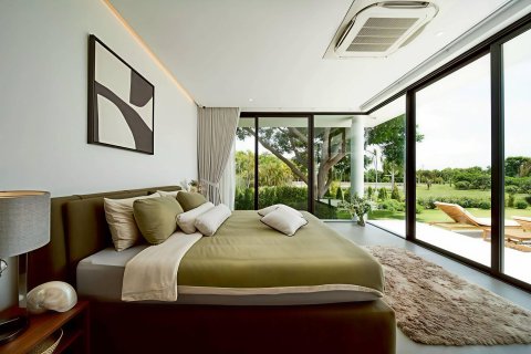 Casa de 3 dormitorios en Pattaya, Tailandia № 180567 - foto 2
