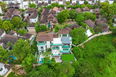 Villa à Pattaya, Thaïlande 7 chambres № 173520