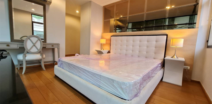 Condominio de 2 dormitorios en Bangkok, Tailandia № 194614