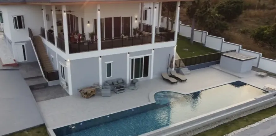 House in San Pa Tong, Thailand 5 bedrooms № 164693