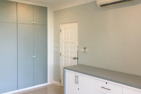Condominio de 2 dormitorios en Pattaya, Tailandia № 178983 - foto 6
