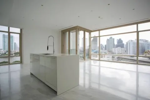 Condo in Sathon, Bangkok, Thailand, 2 bedrooms № 160476 - photo 2