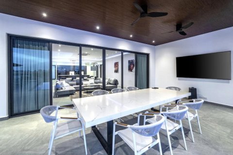 Casa de 6 dormitorios en Pattaya, Tailandia № 74247 - foto 17