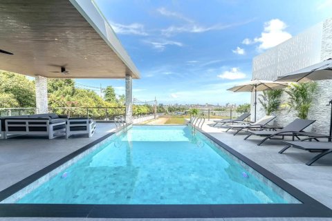 Casa de 6 dormitorios en Pattaya, Tailandia № 74247 - foto 4