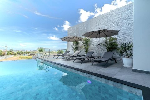 Casa de 6 dormitorios en Pattaya, Tailandia № 74247 - foto 3