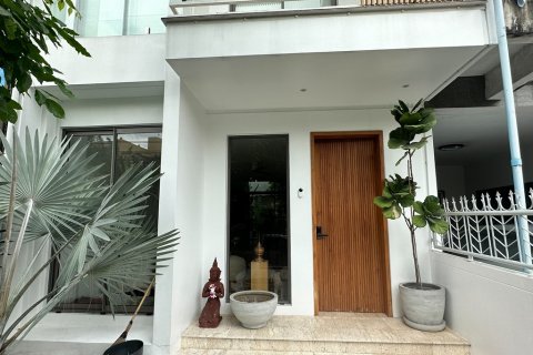 Townhouse à Bangkok, Thaïlande 4 chambres № 70325 - photo 3