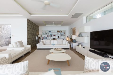 Chalet de 4 dormitorios en Ko Samui, Tailandia № 180255 - foto 13
