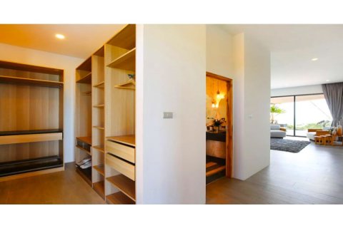 Villa in Ko Samui, Thailand 8 bedrooms № 180252 - photo 16