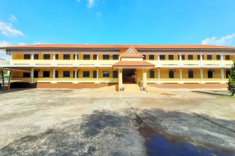 Hotel 1096 m2 en Chiang Rai, Tailandia № 144648 - foto 2