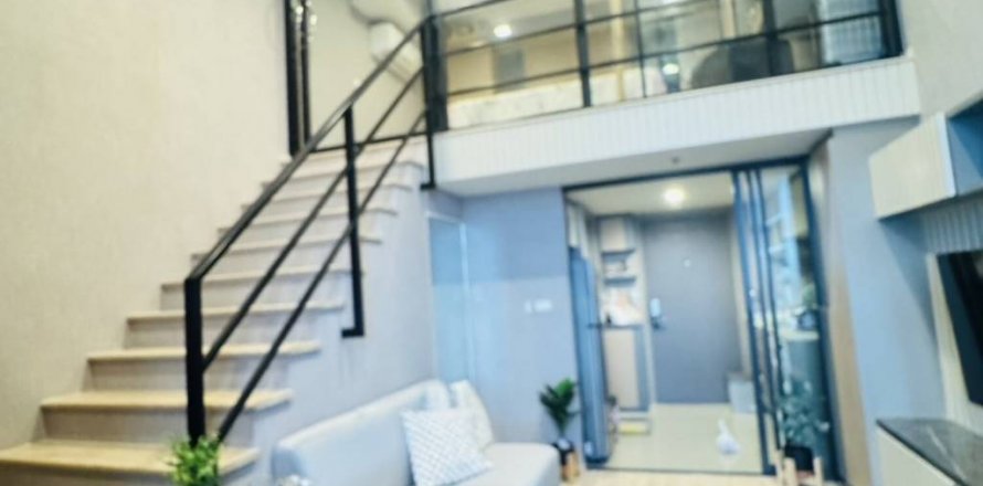 Loft de 1 dormitorio en Khlong San, Bangkok, Tailandia № 144649