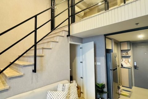 Loft de 1 dormitorio en Khlong San, Bangkok, Tailandia № 144649 - foto 3
