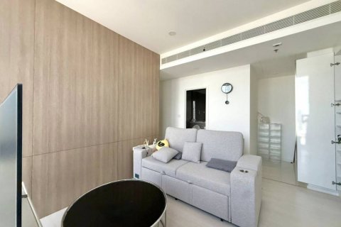 Condominio de 2 dormitorios en Chatuchak, Bangkok, Tailandia № 144646 - foto 2