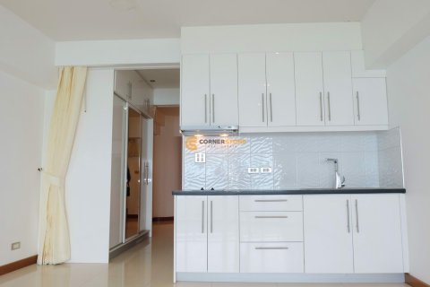 Condominio de 1 dormitorio en Jomtien Beach, Pattaya, Tailandia № 204955 - foto 3