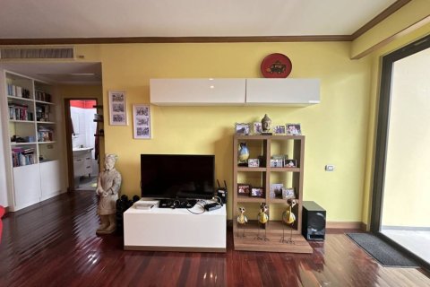 Condominio de 1 dormitorio en Khlong San, Bangkok, Tailandia № 163858 - foto 2