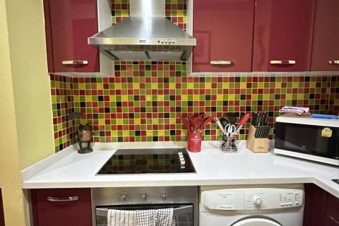 Condominio de 1 dormitorio en Khlong San, Bangkok, Tailandia № 163858 - foto 5