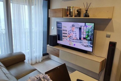 Condominio de 1 dormitorio en Chatuchak, Bangkok, Tailandia № 163859 - foto 2