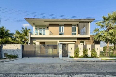 Casa de 5 dormitorios en Phuket, Tailandia № 163854