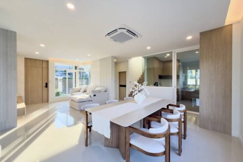 Casa de 5 dormitorios en Phuket, Tailandia № 163854 - foto 5