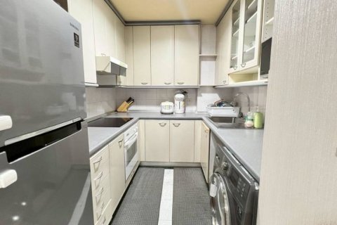 Condominio de 2 dormitorios en Khlong Toei, Bangkok, Tailandia № 163860 - foto 7