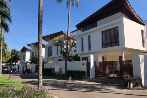 Villa in Pran Buri, Thailand 3 Schlafzimmer № 168490 - Foto 2