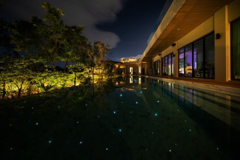 Chalet de 5 dormitorios en Kathu, Tailandia № 136673 - foto 7