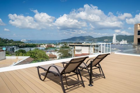 Chalet de 5 dormitorios en Kathu, Tailandia № 136673 - foto 17