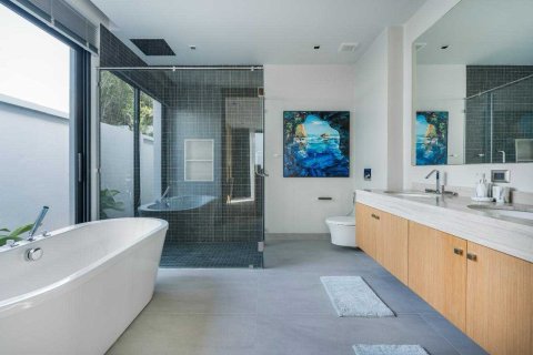 House in Bang Tao, Thailand 3 bedrooms № 177836 - photo 26