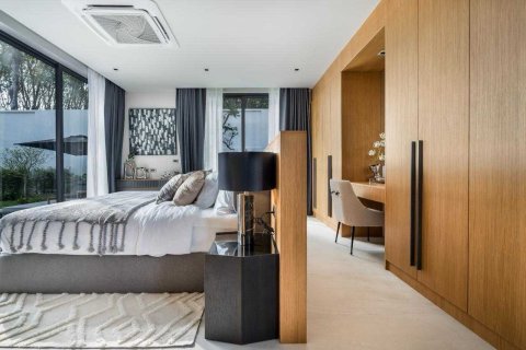 House in Bang Tao, Thailand 3 bedrooms № 177836 - photo 23