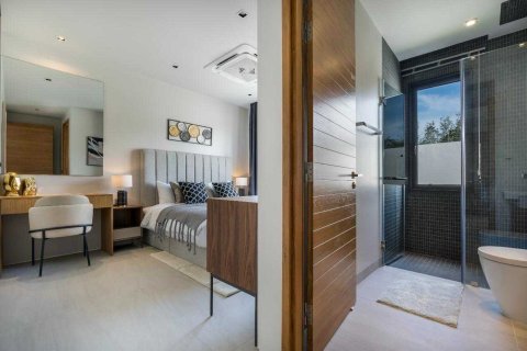 House in Bang Tao, Thailand 3 bedrooms № 177836 - photo 16