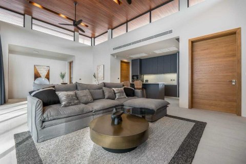 House in Bang Tao, Thailand 3 bedrooms № 177836 - photo 6
