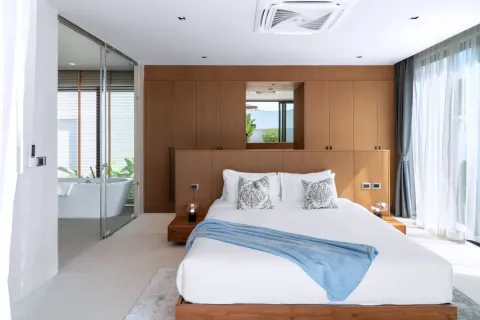 House in Bang Tao, Thailand 3 bedrooms № 177837 - photo 14