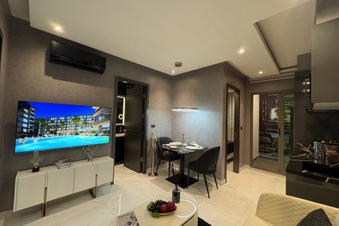 Apartamento de 383 dormitorios en Pattaya, Tailandia № 205890 - foto 2