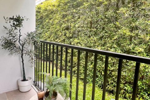 Apartamento de 383 dormitorios en Pattaya, Tailandia № 205893 - foto 9