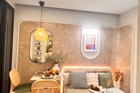 Apartamento de 383 dormitorios en Pattaya, Tailandia № 205893 - foto 2