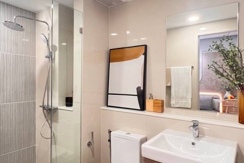 Apartamento de 383 dormitorios en Pattaya, Tailandia № 205893 - foto 10