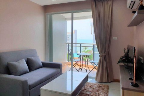 Apartamento de 383 dormitorios en Pattaya, Tailandia № 205892 - foto 5