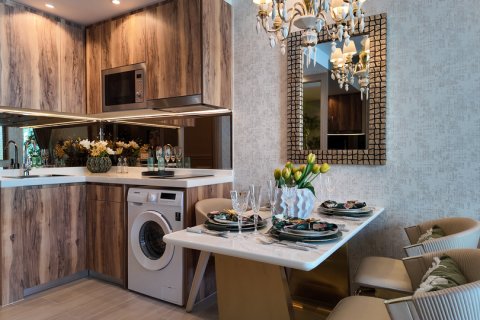Apartamento de 383 dormitorios en Pattaya, Tailandia № 205891 - foto 4
