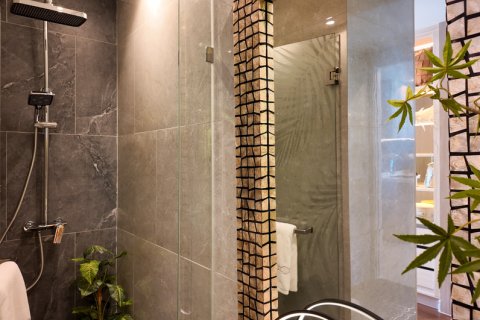 Apartamento de 383 dormitorios en Pattaya, Tailandia № 205891 - foto 12