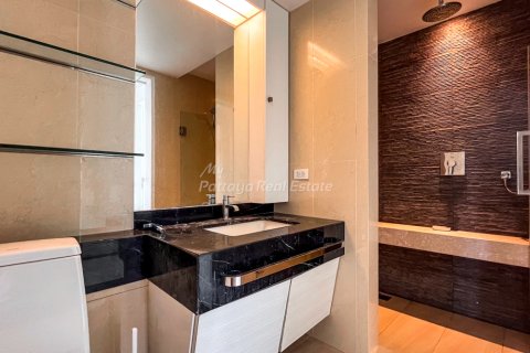 Condominio de 2 dormitorios en Bang Lamung, Tailandia № 172599 - foto 20