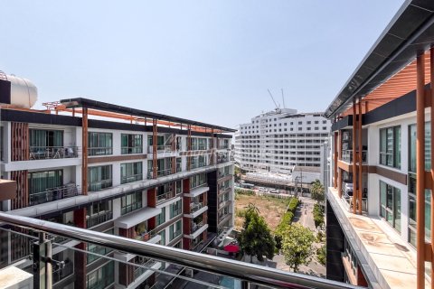 Condominio de 2 dormitorios en Bang Lamung, Tailandia № 172599 - foto 14