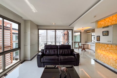 Condominio de 2 dormitorios en Bang Lamung, Tailandia № 172599 - foto 4