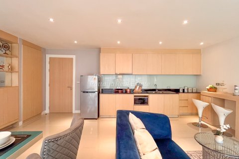 Condominio de 2 dormitorios en Pattaya, Tailandia № 172601 - foto 2