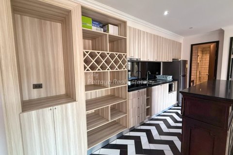 Condominio de 2 dormitorios en Pattaya, Tailandia № 172597 - foto 3